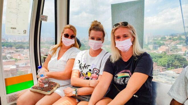 Medellin: Comuna 13 History & Graffiti Tour With Cable Car - Experience Highlights and Insights