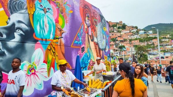 Medellin: Comuna 13 History & Graffiti Tour With Cable Car - Frequently Asked Questions
