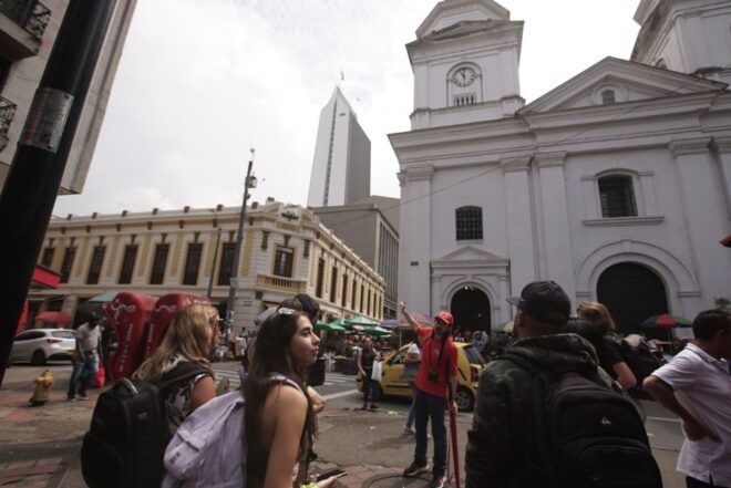 Medellin Downtown Walking Tour: Culture and History - Inclusions