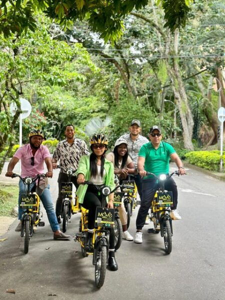 Medellín Full Day Electric Bike Tour + Lunch + Commune 13 - Tour Participants