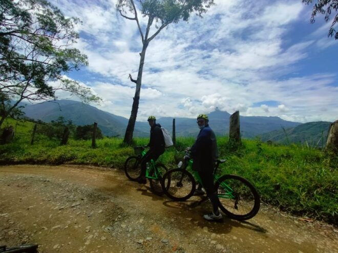 Medellín: Full-Day Mountain Bike Tour With Lunch - Tour Description
