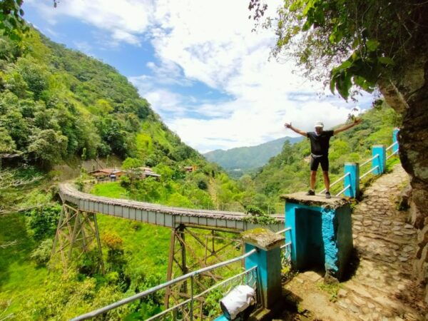 Medellín: Full-Day Mountain Bike Tour With Lunch - The Sum Up
