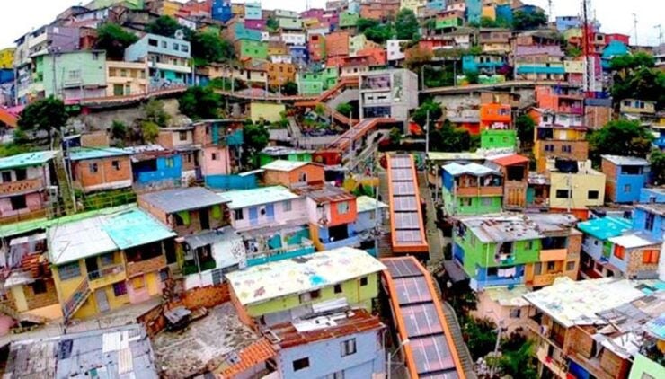 Medellin: Graffiti Tour Comuna 13 - Activity Details
