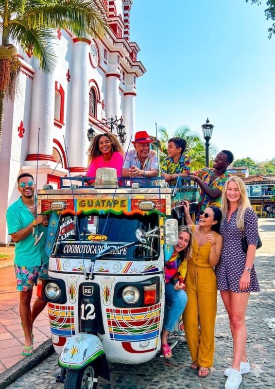 Medellin Guatapé & El Peñón de Guatapé Cultural Day Tour - Booking with a sensible backup