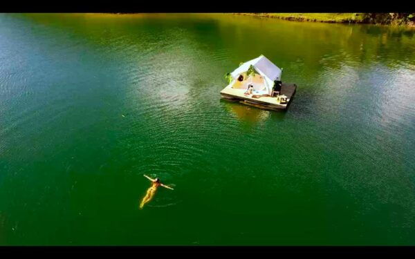 Medellin: Guided Tour to Guatape & 1-Night Lakeside Glamping - Activity Duration