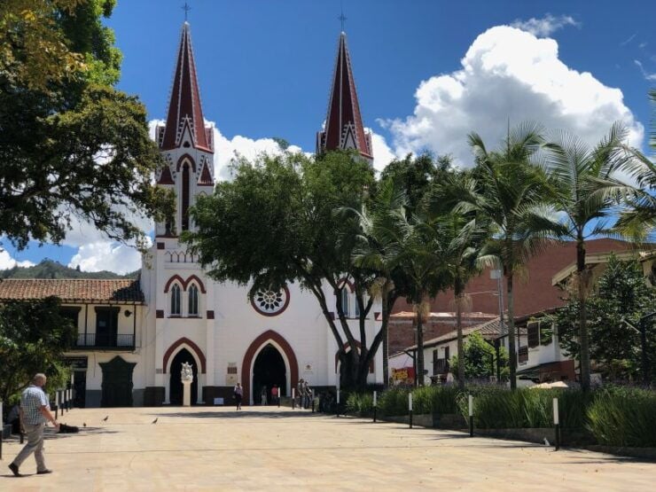 Medellín: Half-Day Private Colonial Towns Tour - Tour Overview