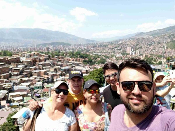 Medellín: Pablo Escobar & Comuna 13 Full-Day Tour With Lunch - Directions