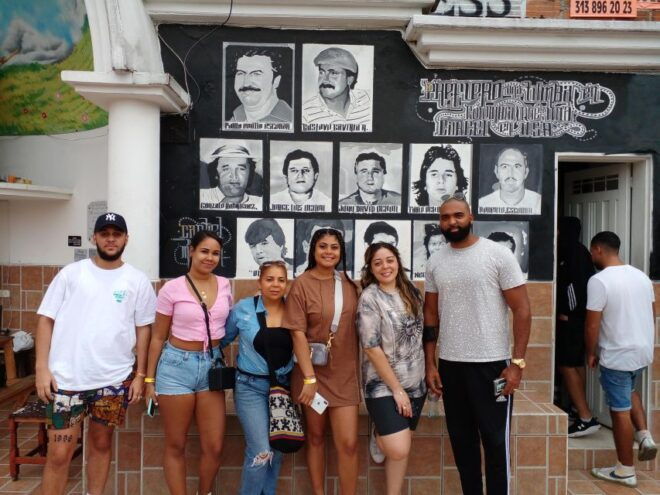 Medellin: Pablo Escobar Tour and Comuna 13 - Packing and Attire Tips