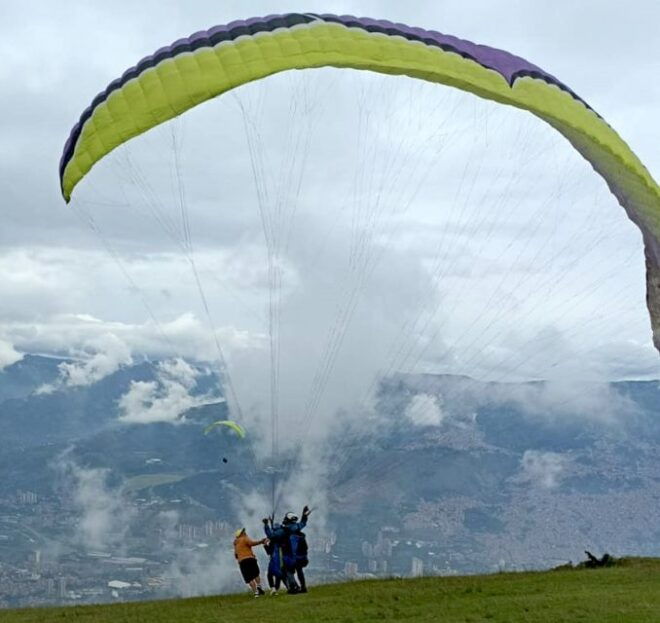Medellín: Paragliding in the Colombian Andes - Review Summary