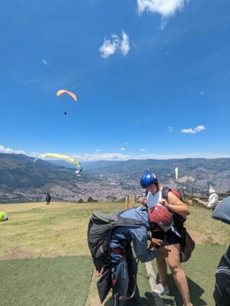 Medellin: Paragliding Tour. Transportation and Snack - The Sum Up