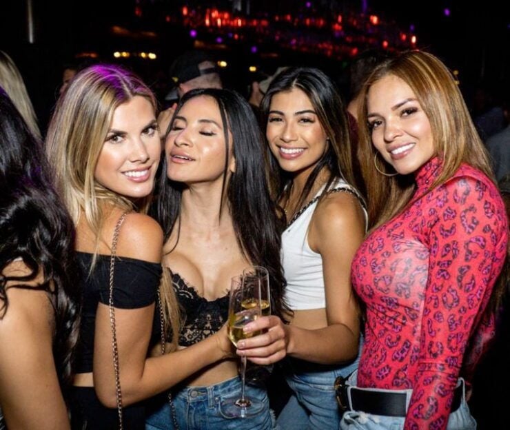 Medellin: Poblado Nightlife, Bars, Clubs, & Bilingual Host - Highlights of Poblado Nightlife Tour