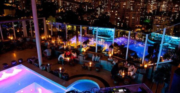 Medellin: Poblado Nightlife, Bars, Clubs, & Bilingual Host - The Sum Up