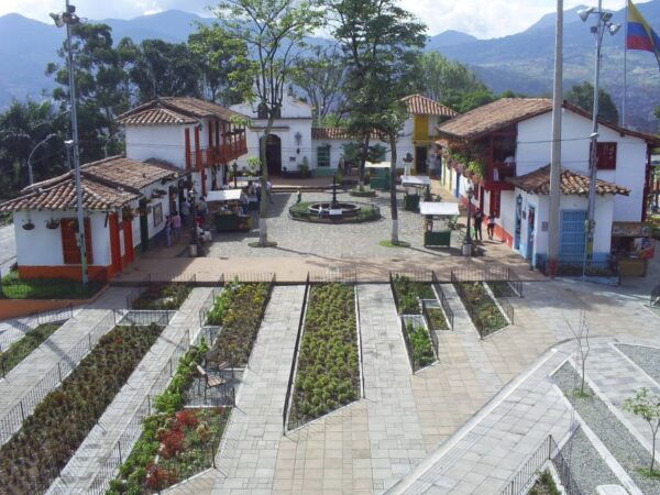 Medellin: Private City Tour - The Sum Up