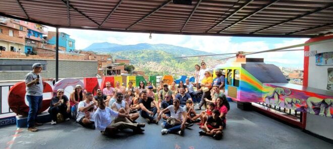 Medellín: Private City Tour With Metrocable and Comuna 13 - Tour Details