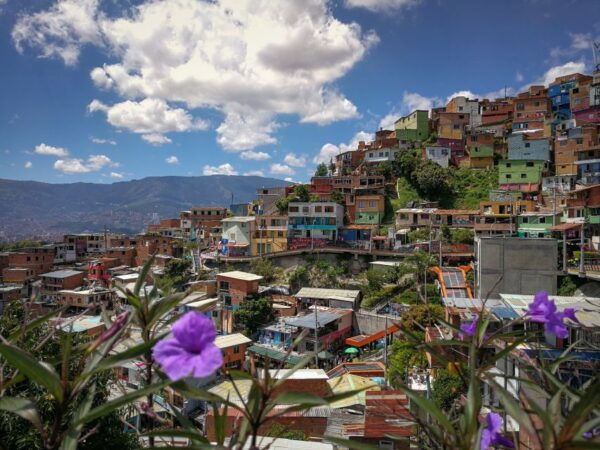 Medellín: Private City Tour With Metrocable and Comuna 13 - Directions