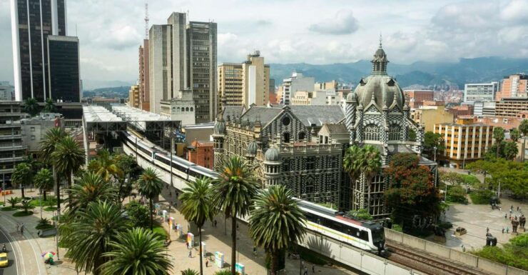 Medellin Shared Walking Tour Metro Ticket Included - Tour Duration and Cancellation Policy