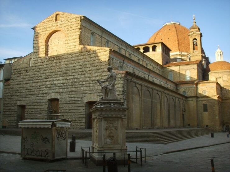 Medici Tour: History and Secrets Through Family Monuments - Medici Family: Origins and Influence
