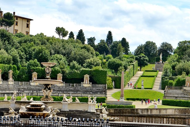 Medicis Mile Walking Tour Plus Pitti Palace or Boboli Gardens Ticket - Pricing and Booking Details