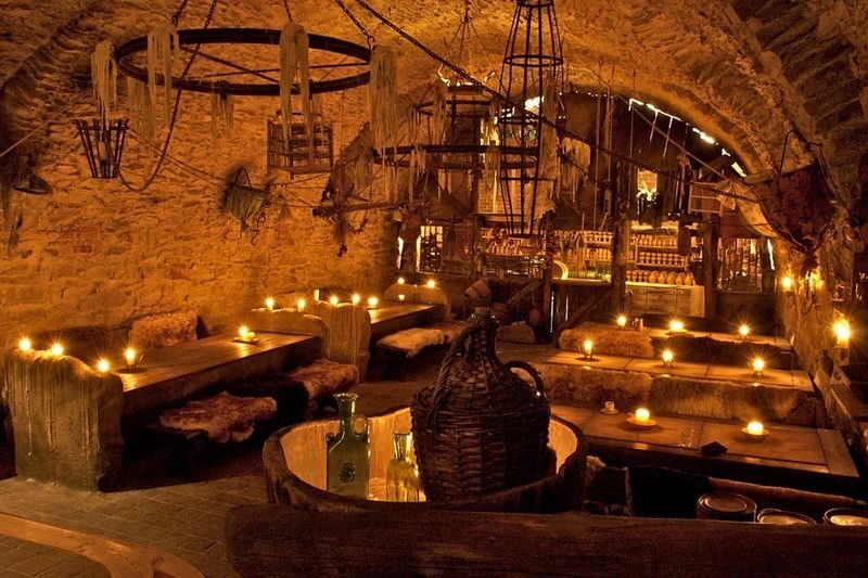 Medieval Dinner with Unlimited Drinks in Prague - The essentials at a glance