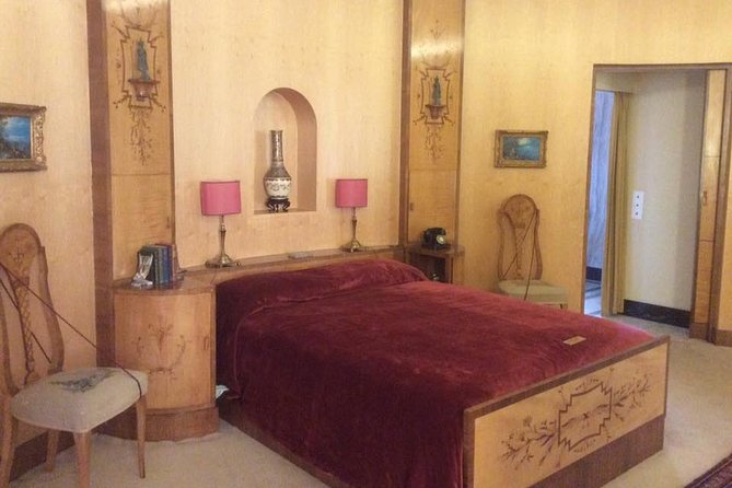 Medieval to Art Deco: Eltham Palace Private Tour - Pricing and Group Size