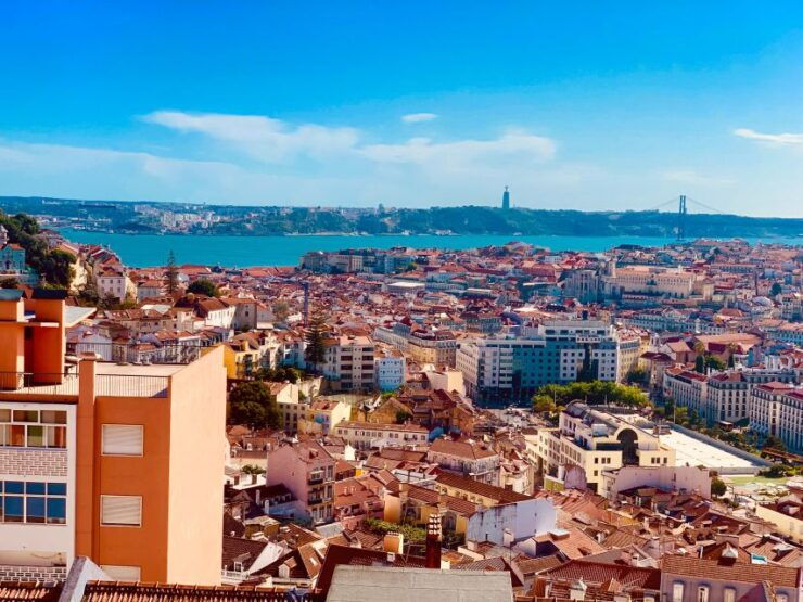 Medieval Tour in Lisbon With Tuk Tuk 1h30 7hills - Tour Pricing and Duration