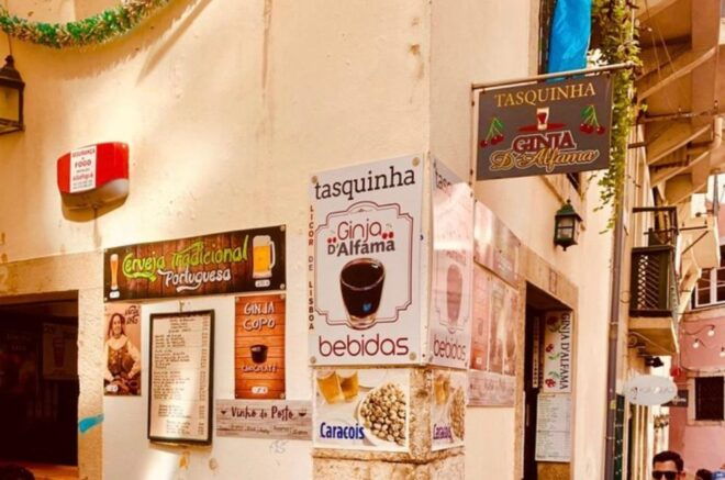 Medieval Tour in Lisbon With Tuk Tuk 1h30 7hills - Itinerary Overview