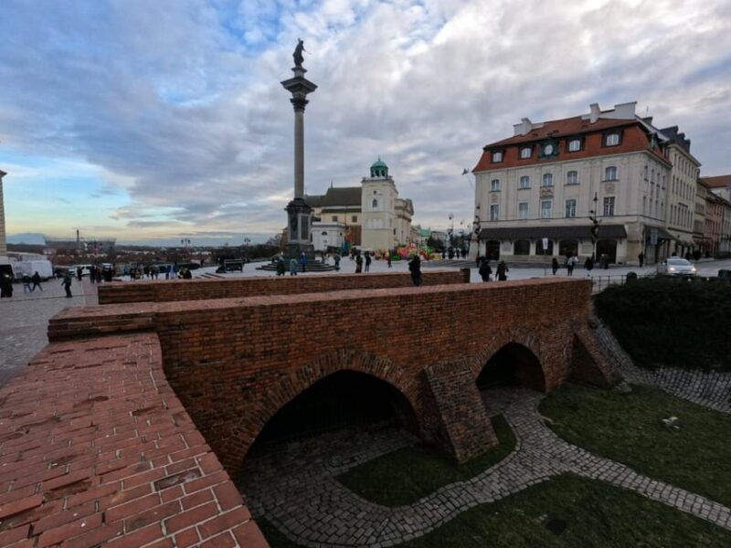 Medieval Warsaw Walking Tour with Smartphone App - The Itinerary: What You Can Expect