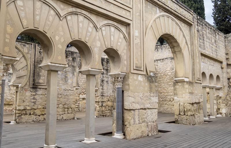 Medina Azahara Guided Day Tour - Choosing a package and judging the price