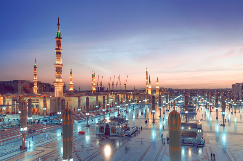Medina City Highlights Hop-On Hop-Off Bus Tour - Getting your bearings from the Prophet’s Mosque