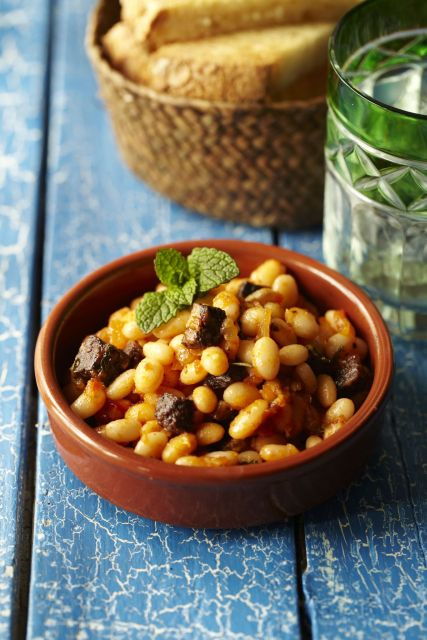 Medio Día De Clase De Cocina Española Y Tour Por El Mercado De La Boquería - Booking Details and Reviews