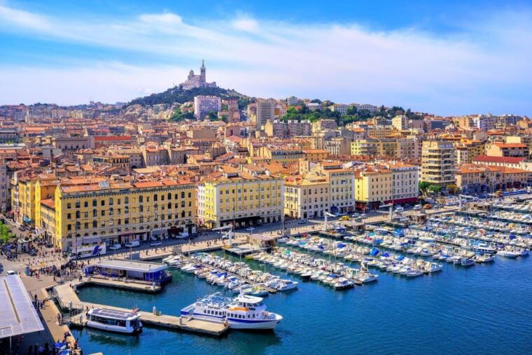 Mediterranean Dream: Cassis, Calanques Boat & Wine Tasting - Calanques Boat Ride