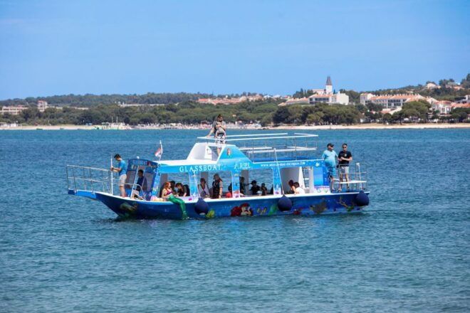 Medulin: Private Glass Bottom Boat Tour to Levan Island - Important Information
