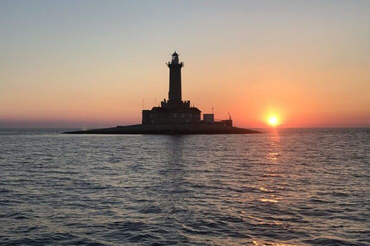 Medulin: Sunset Archipelago and Dolphin Cruise With Dinner - Experience Highlights
