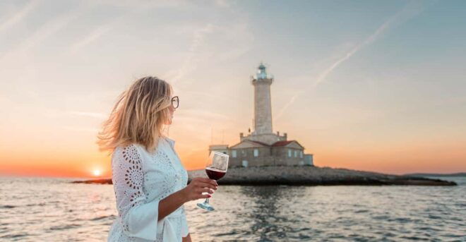Medulin: Sunset Boat Cruise With Wine Tasting - Porer Lighthouse