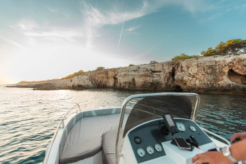 Medulin: Sunset on Speedboat with Lighthouse and Wine - The Sum Up