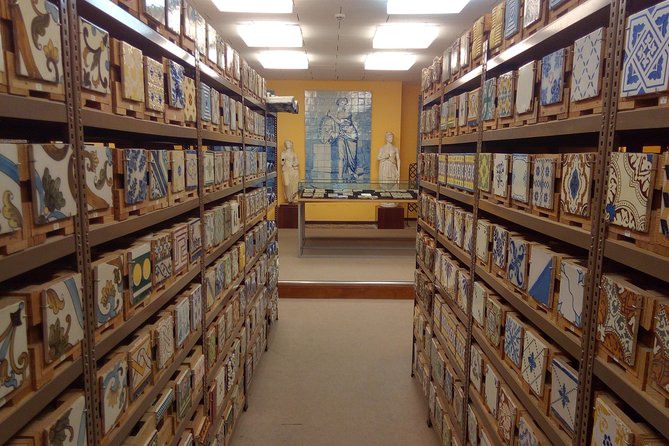 Meet Porto Highlights With Traditional Lunch - Uncover Hidden Gems and Local Secrets