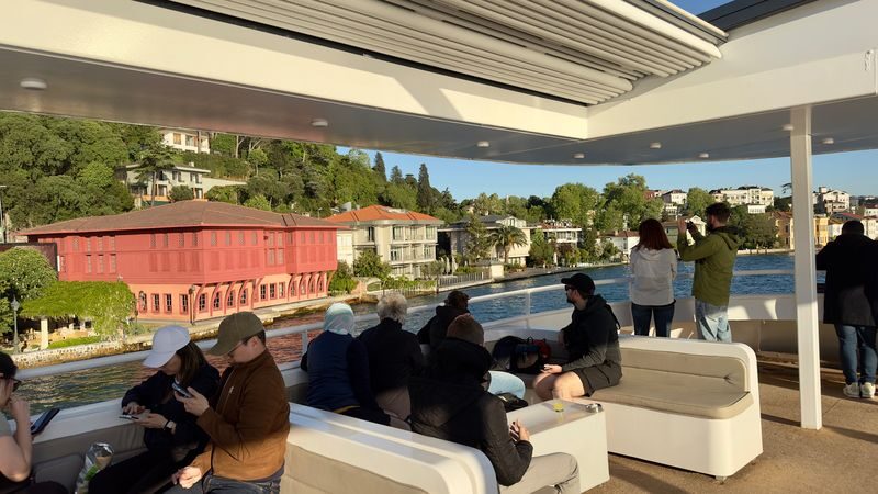 Mega Lufer Sightseeing Cruise with Audio Guide in Istanbul - Audio guide, drinks and food choices