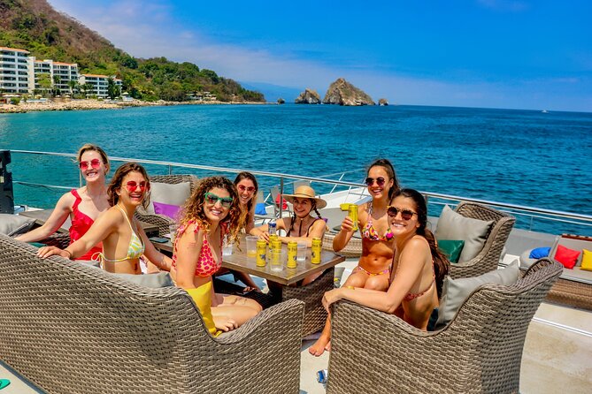 Mega Yacht All-Inclusive Private Boat Tour - Itinerary