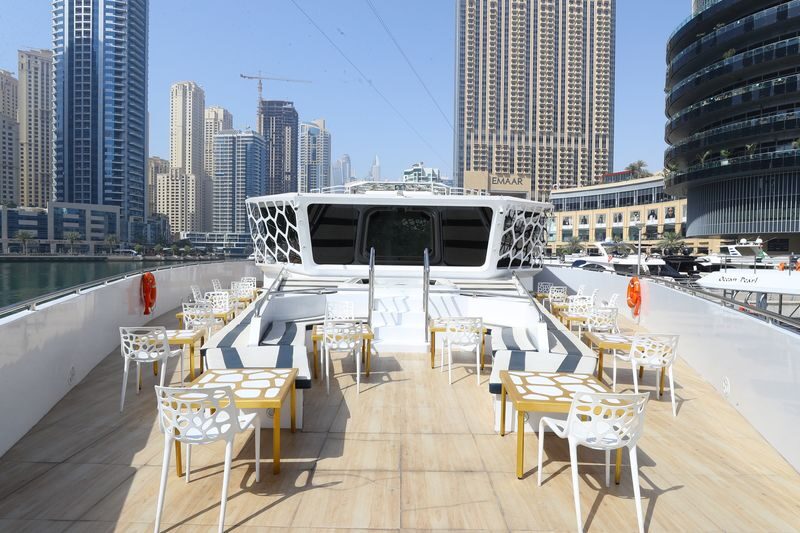 Mega Yacht cruise trip from Dubai - Dinner, live cooking, and what the buffet is like