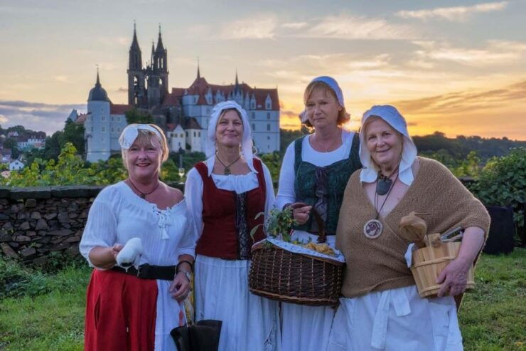 Meißen: Guided Walking Tour 'Romantic Evening Stroll' - Activity Details
