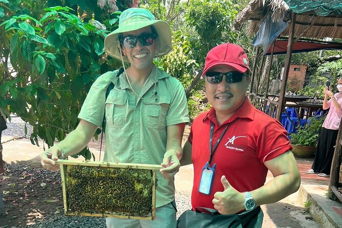 Mekong Delta Deluxe Full-Day Group Tour With Vinh Trang Pagoda  - Ho Chi Minh City - Fun and Caring Tour Guide