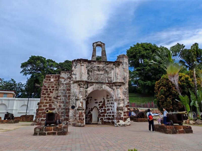Melaka UNESCO City Guided Walking Tour - Tip Based - Exploring Jonker Street and Heritage Sites