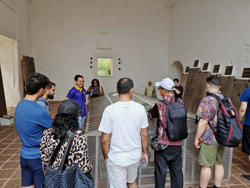 Melaka UNESCO City Guided Walking Tour - Tip Based - Authentic Experiences and Hidden Gems