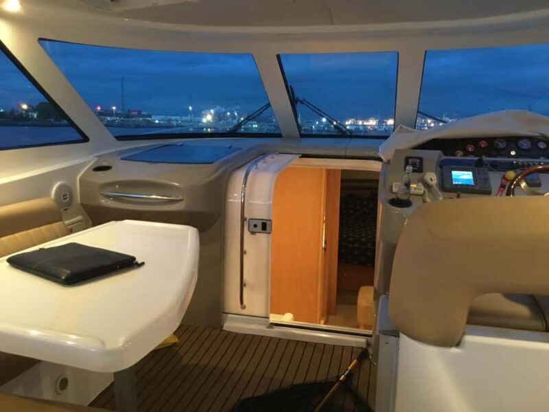 Melbourne: A Private Day Tour on a Sports Yacht on the Bay - Relaxation and Social Time on Deck