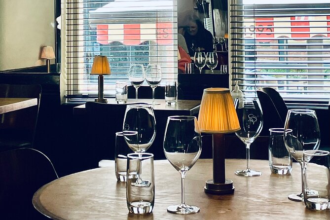 Melbourne Art, History, Wine & Tapas Tour - Wine and Tapas Tastings