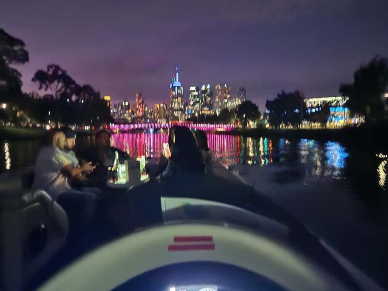 Melbourne: Boat Rental with BBQ and Drinks - The Experience from a Reviewers Perspective