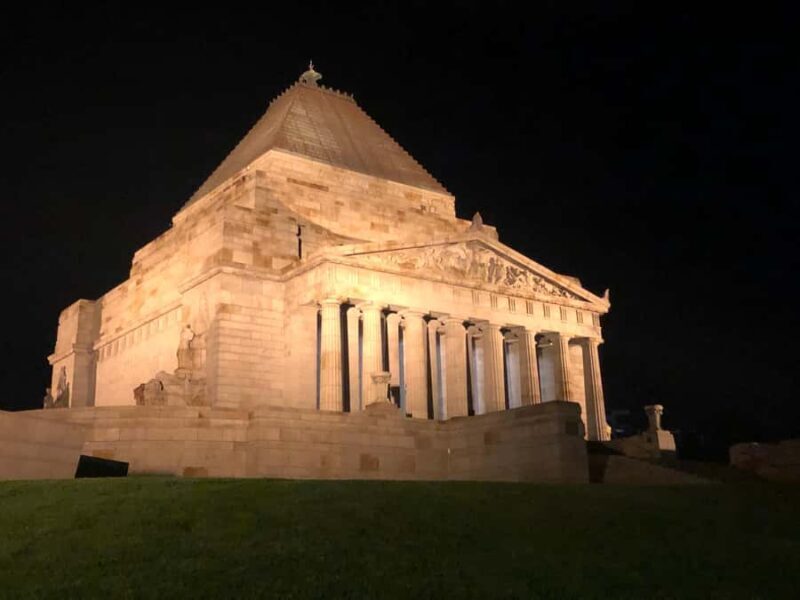 Melbourne: Botanic Gardens & Sports Precinct Walking Tour - A Closer Look at the Itinerary