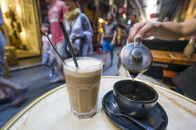 Melbourne By Night - Coolest Bars, Pubs, and Music Venues