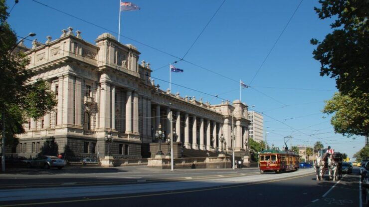 Melbourne: City and Suburbs Highlights Bus and Walk Tour - Tour Details