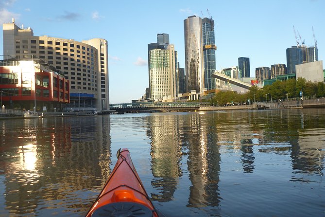 Melbourne City Twilight Kayak Tour - Light Refreshments Included